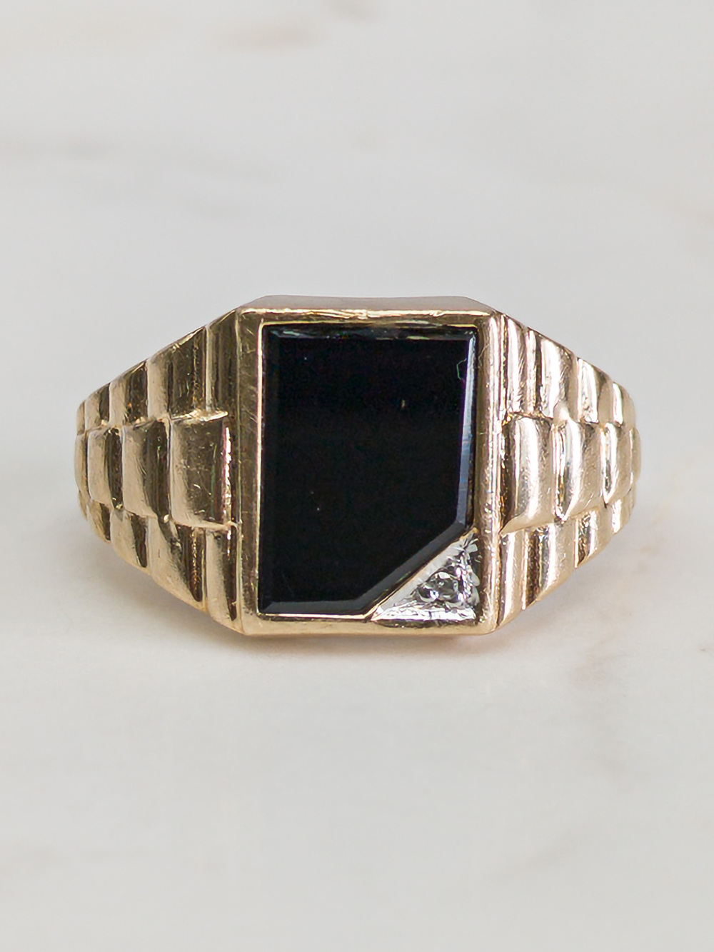 10K Yellow Gold Onyx & Diamond Ring Sz 9.25, Essex Hallmark